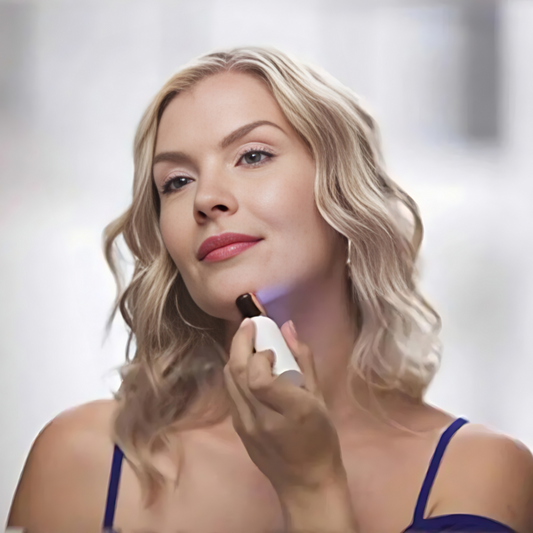 Rasoio per viso a forma di Rossetto
